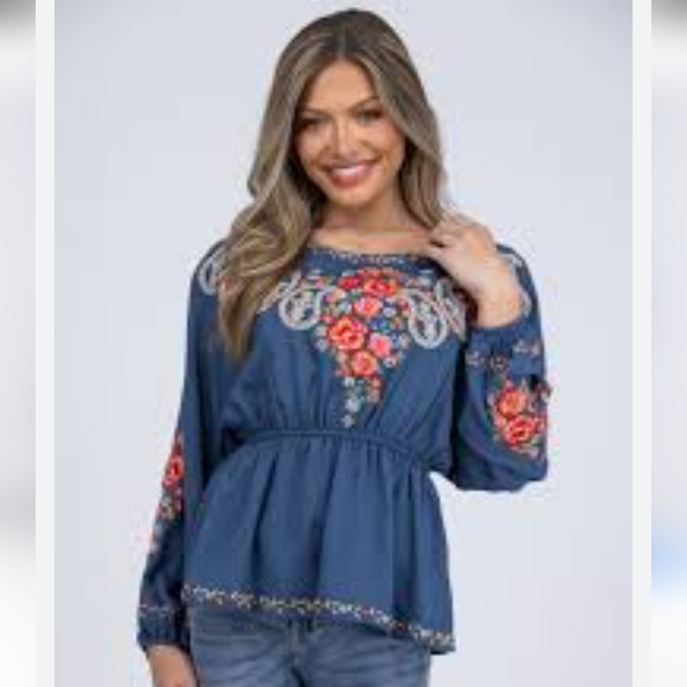 Savanna Jane Embroidered Blue Floral In Great Detail Top Sz Large
